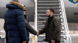 Зеленский пытается выиграть время через референдум и перемирие