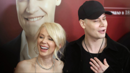 «Уже 15 скопилось»: что Екатерина Мизулина дарит SHAMAN