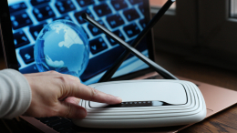 Россиян предупредили о новой мошеннической схеме с тарифами интернета