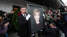 Стойкая до конца: какой коллеги и поклонники запомнили Веру Алентову