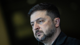 Зеленский пытается срочно вывезти из Украины сына своего друга