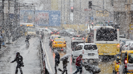 Мощный снегопад со штормом накрыл Турцию