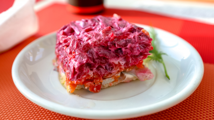 Как правильно собрать селедку под шубой — все слои по порядку