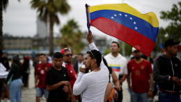 «Громкая авантюра»: в США начались митинги в поддержку Венесуэлы