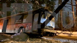 В Подмосковье в ДТП с автобусом пострадали четыре человека, двое из них — дети