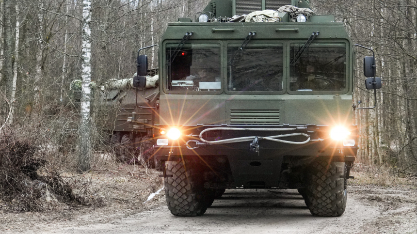 Минобороны РФ&nbsp;сообщило об&nbsp;ударе по&nbsp;объектам ВПК Украины с&nbsp;применением &laquo;Орешника&raquo;