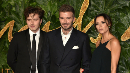 Сын Бекхэмов потребовал от родителей общаться с ним только через адвокатов