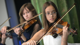 Собянин: За год в Москве обновили 30 зданий школ искусств