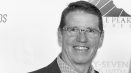 Создатель музыки к мультфильму про Губку Боба погиб в автокатастрофе