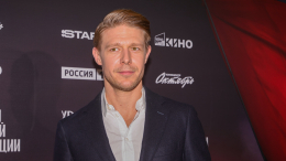 На 11 лет моложе: Никита Ефремов собрался жениться во второй раз