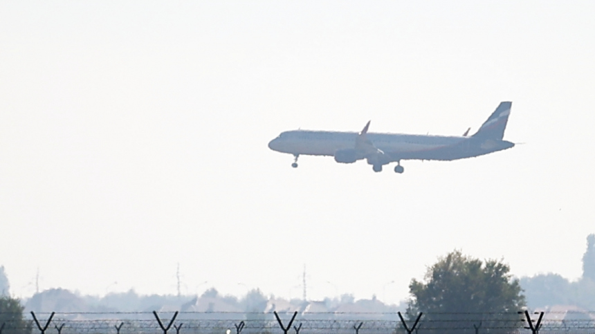 Из-за непогоды аэропорт Краснодара прекратил прием и отправку самолетов