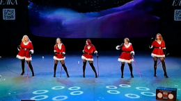 Стриптиз в Нижнем Тагиле: что говорят зрители скандального шоу с полуголыми снегурочками