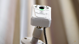 Скандал из-за камер в примерочных разгорелся в Санкт-Петербурге