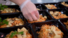 А когда обед? Сервисы по доставке еды оставили клиентов без оплаченных заказов по всей России