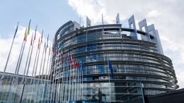 Европарламент пригрозил заморозкой торгового соглашения с США