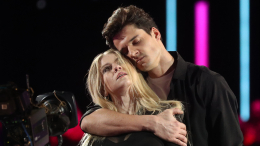 Недавно родившая Трусова оставила мужа ради «свиданий» на льду с актером из «Молодежки»