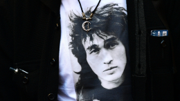 Книги о Викторе Цое стали самыми востребованными среди биографий рокеров в РФ