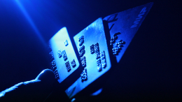 Банки заблокировали миллионы карт и счетов физлиц с начала года