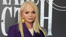 Судебные приставы приступили к принудительному выселению Ларисы Долиной