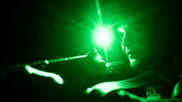 Чудо техники: бойцы ВС РФ придумали особые очки ночного видения