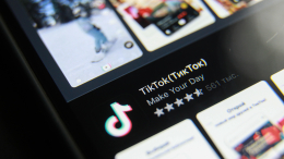 Брюссель делает ставку на TikTok: блогеры начали заменять традиционные СМИ в ЕС