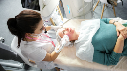 Красота не требует жертв: Минздрав объявил войну «серым» косметологам