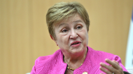 «Просыпайтесь и рычите»: глава МВФ дала странный совет украинцам