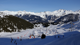 «Куражитесь, пока мы проливаем кровь»: скандал вокруг вечеринки Rendez-Vous в Куршевеле