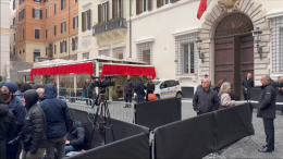 Последний модный император: в Риме простились с Валентино Гаравани