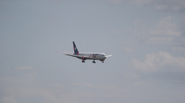 На борту подавшего сигнал бедствия самолета Аzur air находятся 238 человек