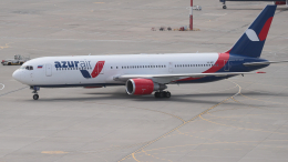 Подавший сигнал бедствия самолет Azur Air успешно приземлился в Китае