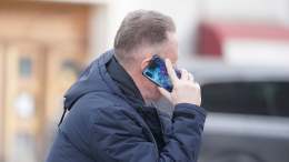 Банковская атака: в МВД назвали пять признаков звонка от мошенников