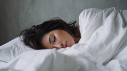 Сплошная польза: ученые объяснили преимущества дневного сна для мозга