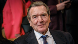 «Страна с великой культурой»: экс-канцлер Германии заявил об опасности «демонизации» России