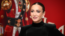 «Находятся экспонаты»: Ольга Бузова пожаловалась на ухажеров