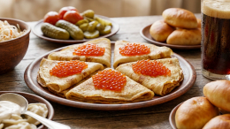 Тесто кислое, а вместо начинки — рассол: какие блины ели в русской глубинке на Масленицу