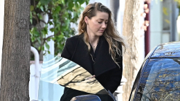 «Это не про меня»: Эмбер Херд после развода с Джонни Деппом назвала себя жертвой