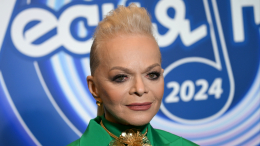 Долина проигнорировала вопросы журналистов перед концертом в Москве