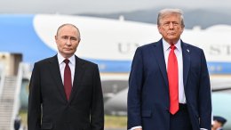 В Белом доме повесили фото Трампа и Путина после саммита на Аляске