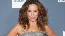 Дженнифер Грей вернется к роли Бэби в продолжении «Грязных танцев»