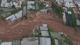 Не менее 49 человек погибли при оползне в Индонезии