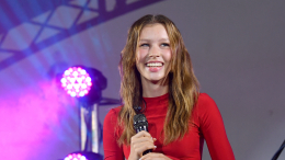 «Еще больше похожа на маму»: как семья приняла новый стиль Анны Пересильд