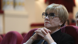 «Человек должен прожить именно так»: Юлия Меньшова почтила память Веры Алентовой