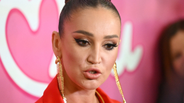 «Мне мало, я хочу еще!» — Бузова о своем плотном графике