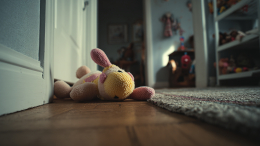 Мать до смерти напоила трехмесячного младенца крепким алкоголем