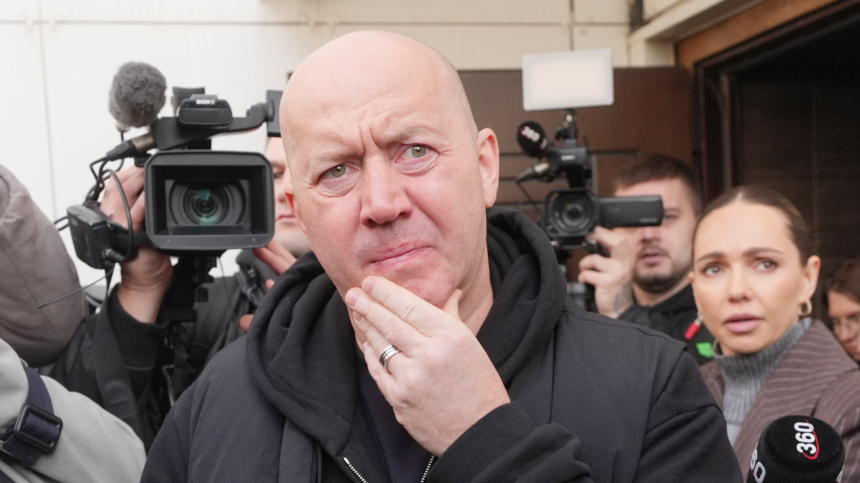 «Боль никуда не уходит»: почему Сергею Бурунову понадобилась помощь психолога