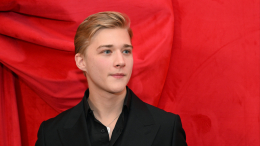 «Нужно быть чище»: Олег Савостюк о первой любви