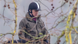 Замешанного в секс-скандале брата короля Карла III выгнали из Виндзорского замка