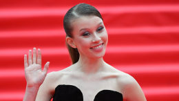 «Это очень тяжело»: Анна Пересильд об оценке себя на экране