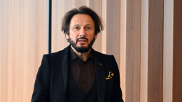 «Целуй, папуля, маму»: Стас Михайлов поздравил родителей с «железной свадьбой»